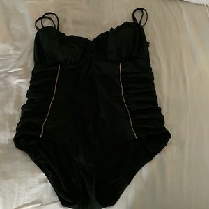 NWOT Jessica Simpson Swimsuit